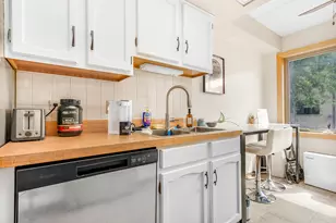 4530 W 93rd St, Oak Lawn, IL 60453 - Photo 9
