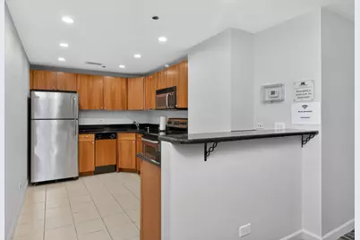 30 E Huron Street #3510, Chicago, IL 60611 - Photo 27