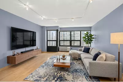 30 E Huron Street #3510, Chicago, IL 60611 - Photo 5