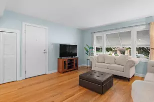 7818 W 26th St, North Riverside, IL 60546 - Photo 3