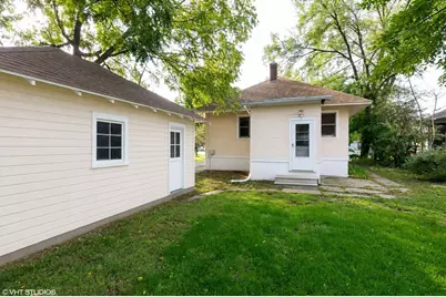 656 Bluff City Boulevard, Elgin, IL 60120 - Photo 13