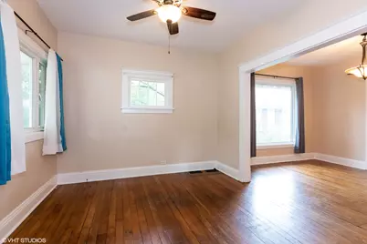 656 Bluff City Boulevard, Elgin, IL 60120 - Photo 5