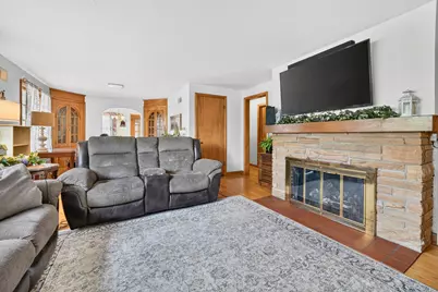 649 N Spring Street, Elgin, IL 60120 - Photo 11