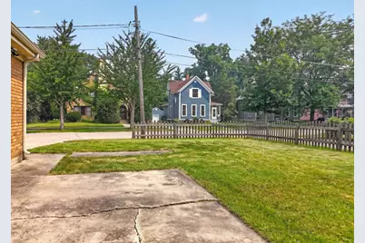 649 N Spring Street, Elgin, IL 60120 - Photo 35
