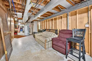 649 N Spring St, Elgin, IL 60120 - Photo 29