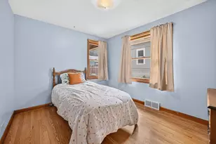 649 N Spring St, Elgin, IL 60120 - Photo 19
