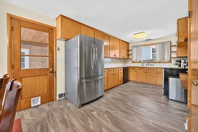 649 N Spring Street, Elgin, IL 60120 - Photo 11
