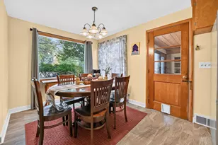 649 N Spring St, Elgin, IL 60120 - Photo 9