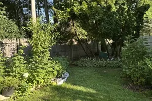 889 Oxford Pl, Wheeling, IL 60090 - Photo 3
