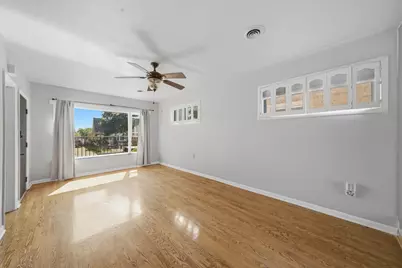2928 N Mobile Avenue, Chicago, IL 60634 - Photo 5