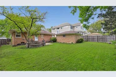 893 S Poplar Avenue, Elmhurst, IL 60126 - Photo 15