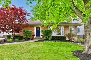 893 S Poplar Ave, Elmhurst, IL 60126 - Photo 1