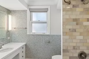 893 S Poplar Ave, Elmhurst, IL 60126 - Photo 13
