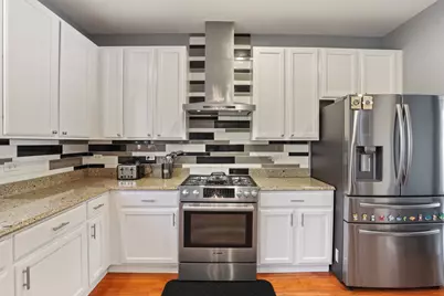 2900 Kelly Drive, Elgin, IL 60124 - Photo 9