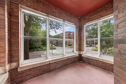 1353 W Catalpa Avenue #1, Chicago, IL 60640 - Photo 13
