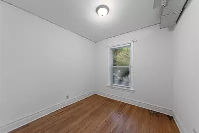 1353 W Catalpa Avenue #1, Chicago, IL 60640 - Photo 9