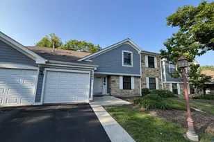 1544 Williamsburg Dr, Schaumburg, IL 60193 - Photo 1