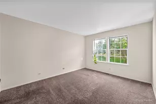2147 Stirling Ct, Hanover Park, IL 60133 - Photo 11