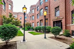 903 W Cornelia Ave, Chicago, IL 60657 - Photo 1
