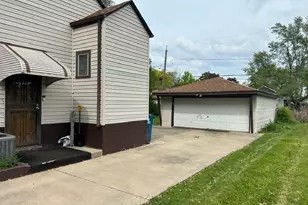 1329 Price Ave, Calumet City, IL 60409 - Photo 35