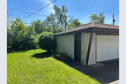 1329 Price Avenue, Calumet City, IL 60409 - Photo 37
