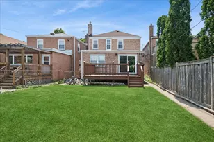 2924 W Jerome St, Chicago, IL 60645 - Photo 41