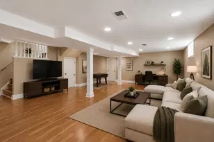 2924 W Jerome St, Chicago, IL 60645 - Photo 39