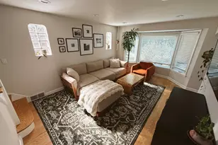 4921 W Catalpa Ave, Chicago, IL 60630 - Photo 5