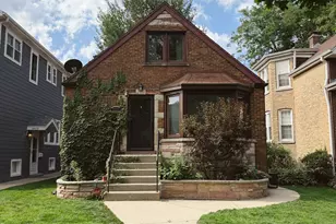 4921 W Catalpa Ave, Chicago, IL 60630 - Photo 1