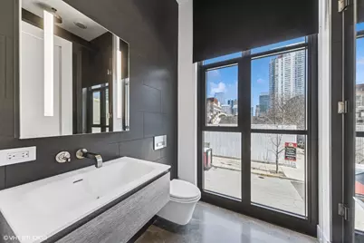 900 W Washington Boulevard #2E, Chicago, IL 60607 - Photo 17