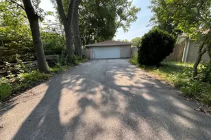 230 Mantua St, Park Forest, IL 60466 - Photo 27