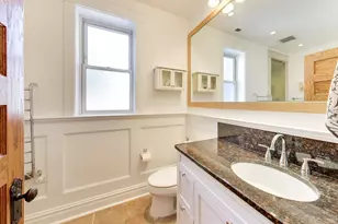 2046 W Cuyler Ave, Chicago, IL 60618 - Photo 13