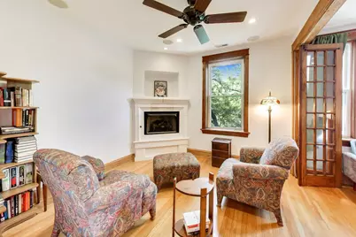 2046 W Cuyler Avenue #3W, Chicago, IL 60618 - Photo 7