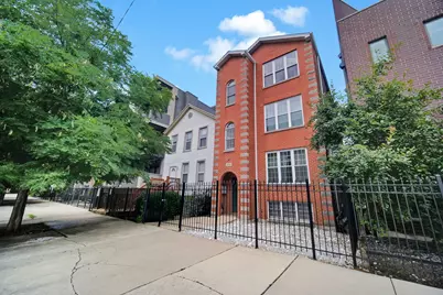 1214 W Ohio Street, Chicago, IL 60642 - Photo 1