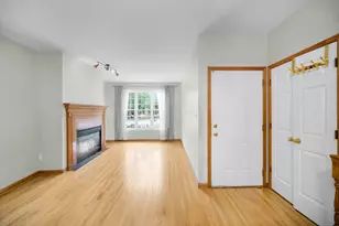 1214 W Ohio St, Chicago, IL 60642 - Photo 3