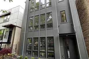 6150 S St Lawrence Ave, Chicago, IL 60637 - Photo 1