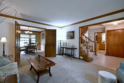 27W168 Chartwell Drive, Winfield, IL 60190 - Photo 7