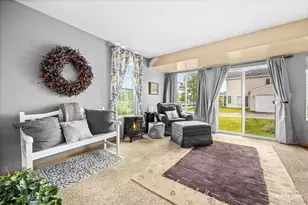 909 Four Seasons Blvd, Aurora, IL 60504 - Photo 5