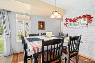 909 Four Seasons Blvd, Aurora, IL 60504 - Photo 7