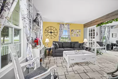 909 Four Seasons Boulevard, Aurora, IL 60504 - Photo 3