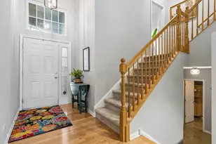 6064 Delaney Dr, Hoffman Estates, IL 60192 - Photo 7