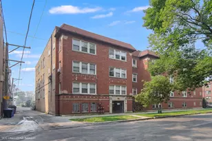 2511 E 76th St, Chicago, IL 60649 - Photo 3