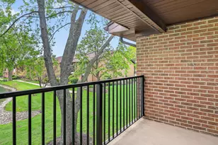 8212 Anchor Dr, Woodridge, IL 60517 - Photo 15