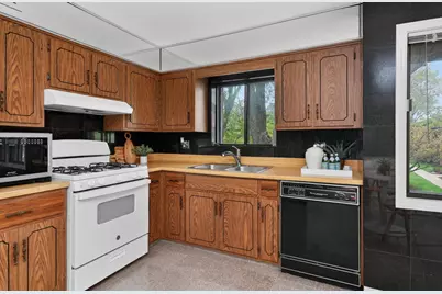 8212 Anchor Drive #508, Woodridge, IL 60517 - Photo 9
