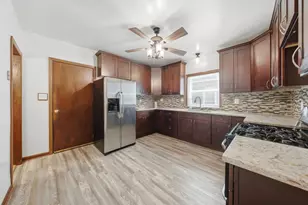 6837 S Ada St, Chicago, IL 60636 - Photo 9