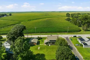 402 W 3rd St, Armington, IL 61721 - Photo 37