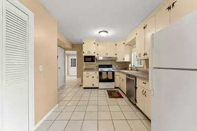 2712 Alton Drive, Champaign, IL 61821 - Photo 17