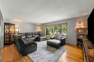 1161 Wakefield Ln, Bartlett, IL 60103 - Photo 11