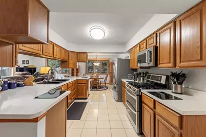 1161 Wakefield Lane, Bartlett, IL 60103 - Photo 3