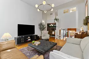 1050 W Webster Ave, Chicago, IL 60614 - Photo 9